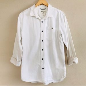 Modern Amusement Classic White Button Down Quarter Sleeve Shirt Size Large
